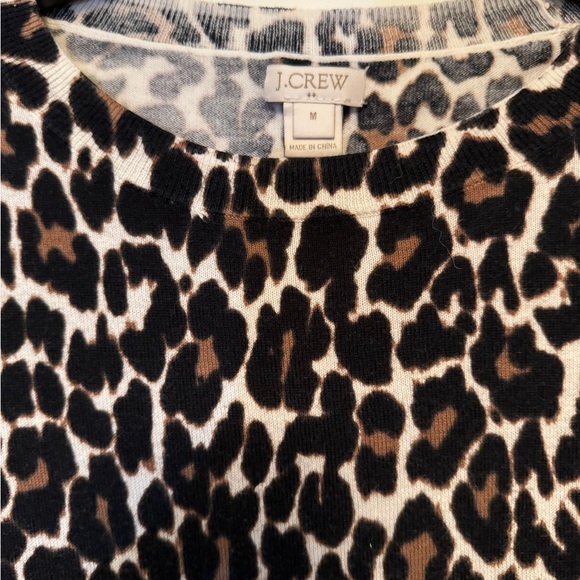 J.Crew Leopard Print Sweater EUC Size M - Picture 2 of 3